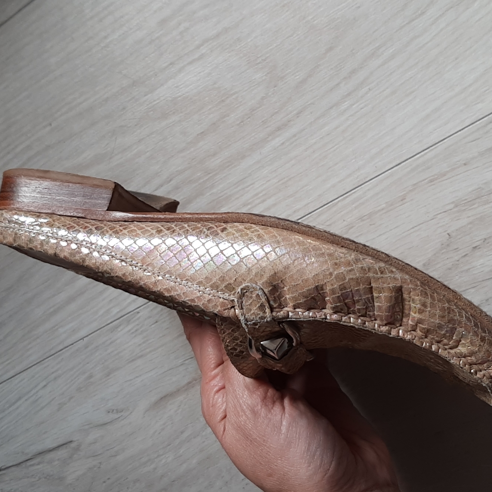 Stuart weitzman gold snake print leather slip on. 6 - Picture 7 of 10